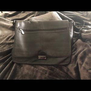 Perry Ellis Leather Messenger Bag